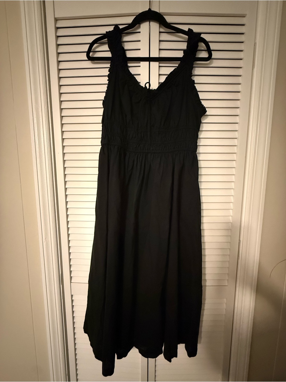 Old Navy Black Sleeveless Maxi Dress